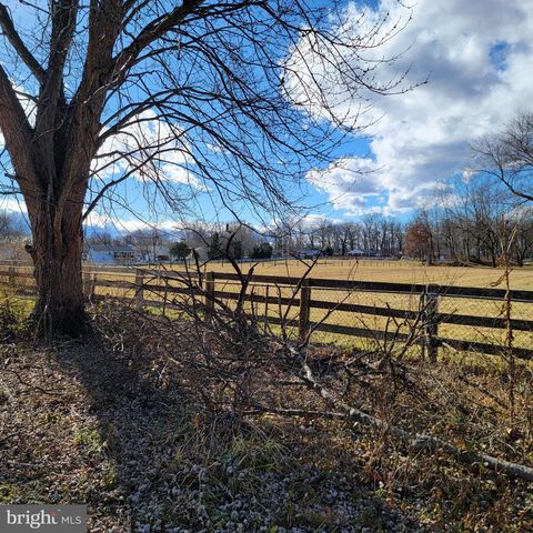 4102 RECTORTOWN RD, Marshall, VA 20115