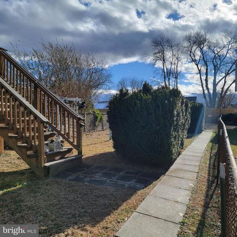 4102 RECTORTOWN RD, Marshall, VA 20115