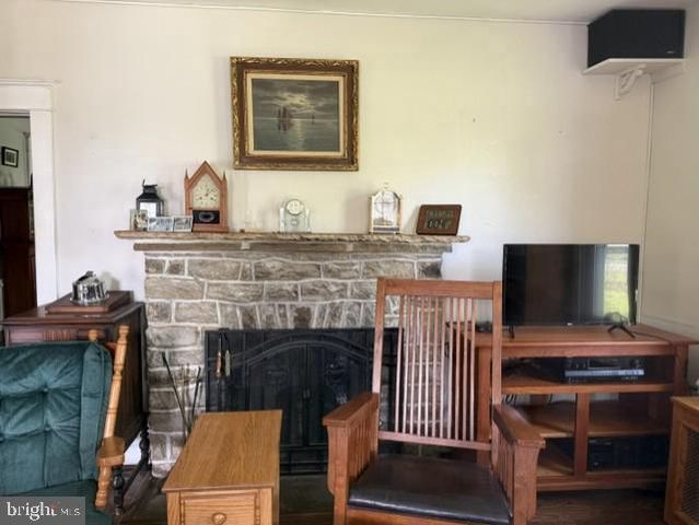 4102 RECTORTOWN RD, Marshall, VA 20115