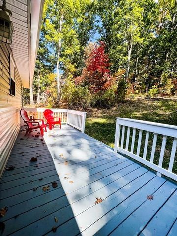 102 Putnam Road, Cleveland, GA 30528