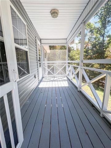 102 Putnam Road, Cleveland, GA 30528