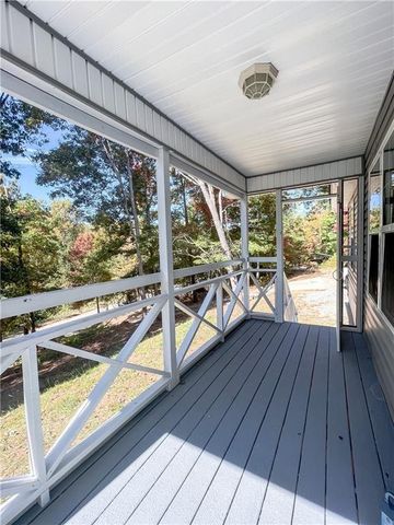 102 Putnam Road, Cleveland, GA 30528