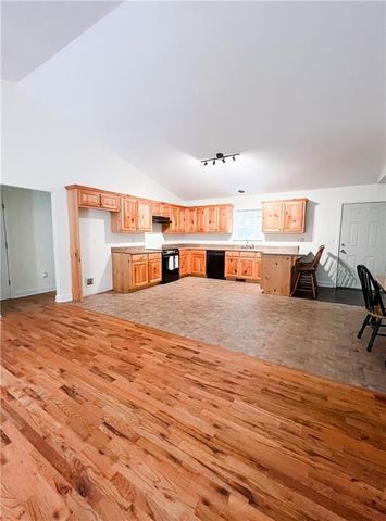 102 Putnam Road, Cleveland, GA 30528