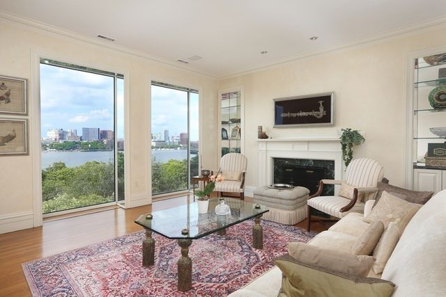 412 Beacon Street 9, Boston, MA 02115