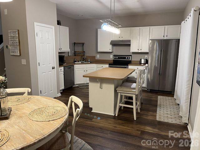12050 Stratfield Place Circle, Pineville, NC 28134