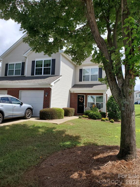 12050 Stratfield Place Circle, Pineville, NC 28134