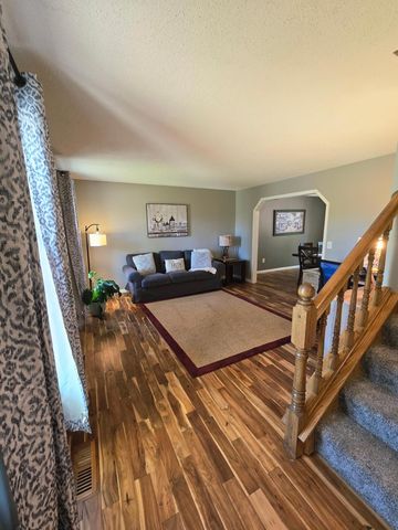 1435 138th Avenue NW, Andover, MN 55304