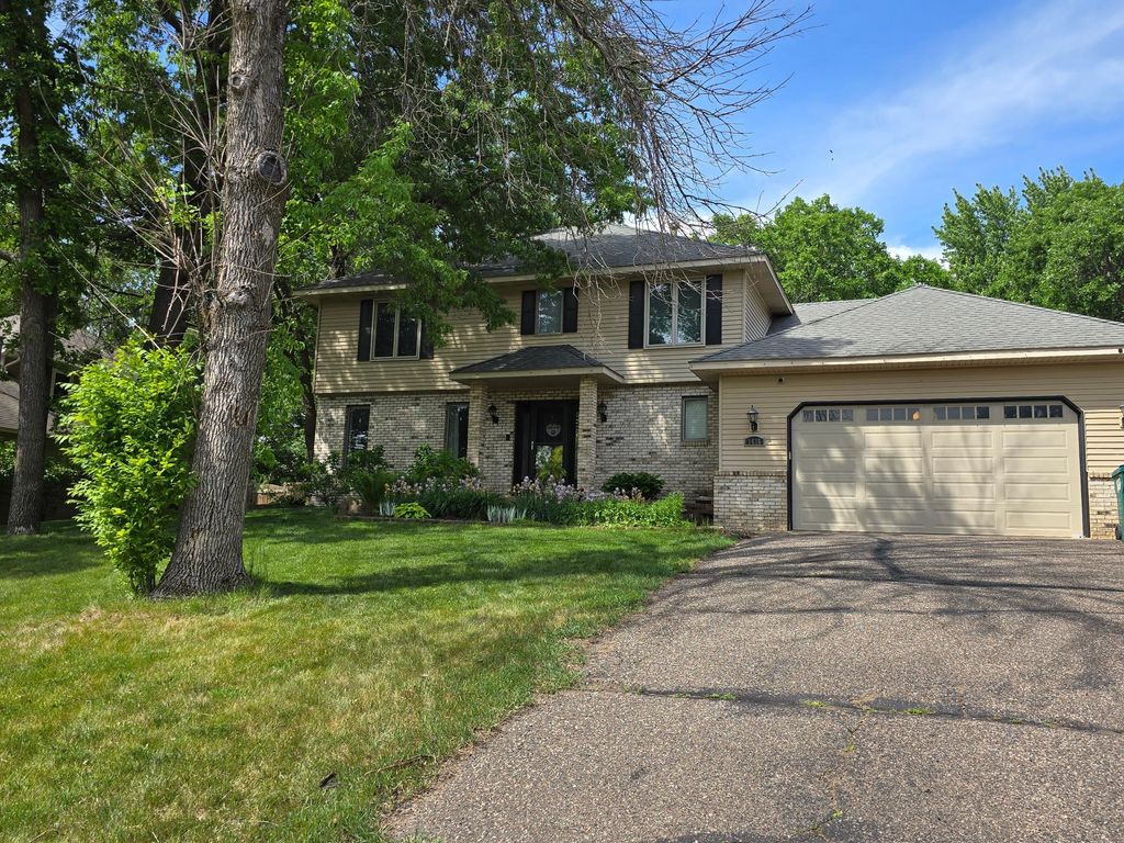 1435 138th Avenue NW, Andover, MN 55304