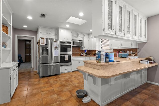 1007 S Howell Street, Brownfield, TX 79316