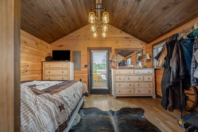 1765 Sugartree Springs Rd, Belvidere, TN 37306