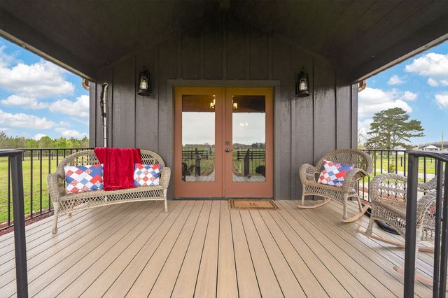 1765 Sugartree Springs Rd, Belvidere, TN 37306