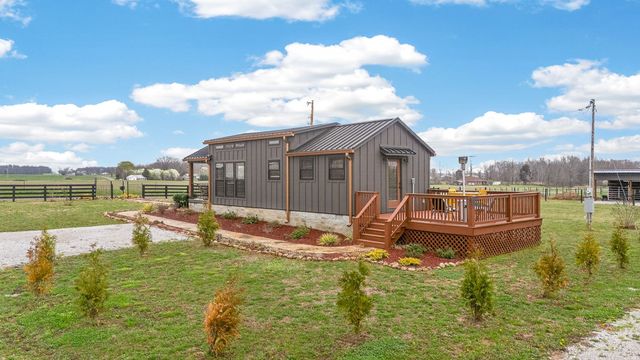 1765 Sugartree Springs Rd, Belvidere, TN 37306