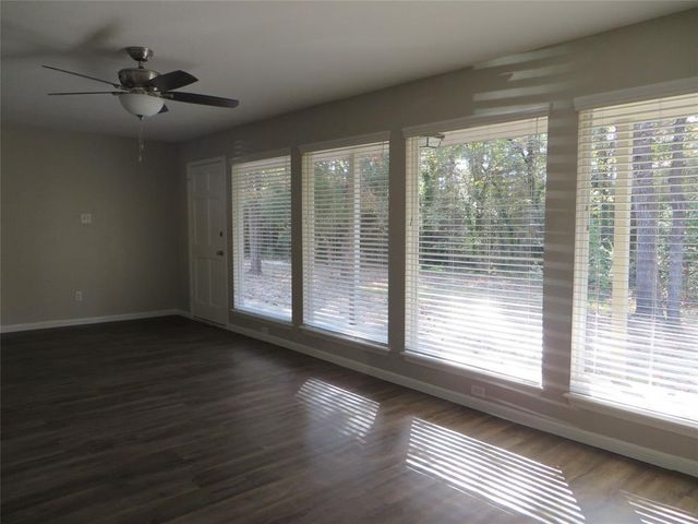 8716 Club House Drive 6, Willis, TX 77378