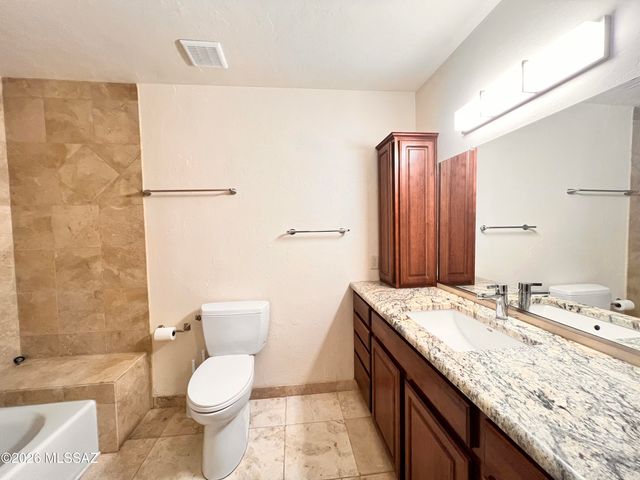 5675 N Camino Esplendora Apt 5129, Tucson, AZ 85718