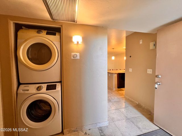 5675 N Camino Esplendora Apt 5129, Tucson, AZ 85718