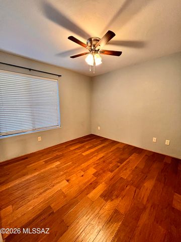 5675 N Camino Esplendora Apt 5129, Tucson, AZ 85718