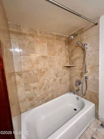 5675 N Camino Esplendora Apt 5129, Tucson, AZ 85718