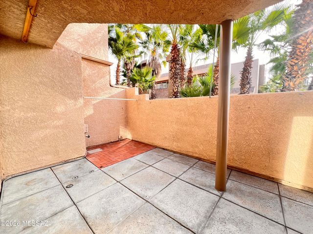 5675 N Camino Esplendora Apt 5129, Tucson, AZ 85718