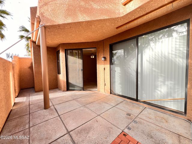 5675 N Camino Esplendora Apt 5129, Tucson, AZ 85718