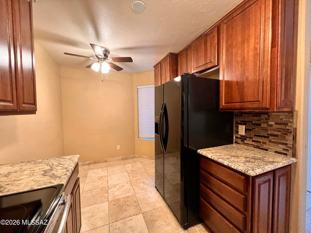 5675 N Camino Esplendora Apt 5129, Tucson, AZ 85718