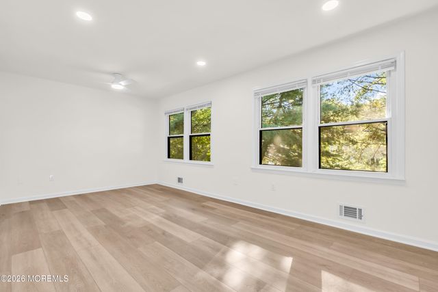 324 Crawford Street, Eatontown, NJ 07724