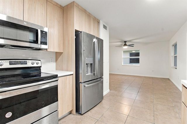 209 NE 35th Street NA, Oakland Park, FL 33334