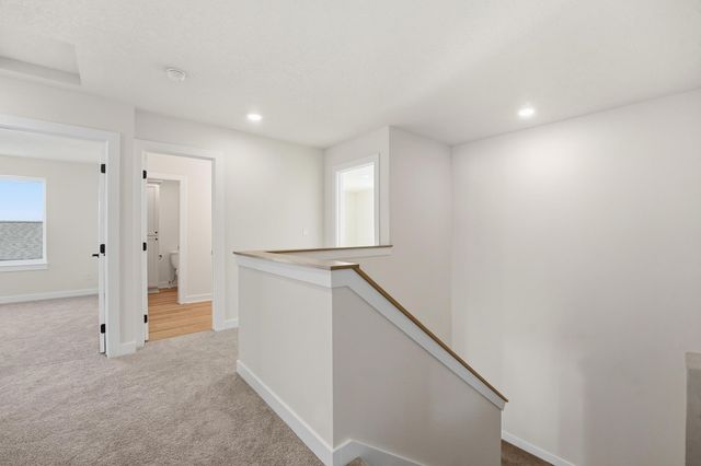 712 Plainside Avenue, Norwalk, IA 50211