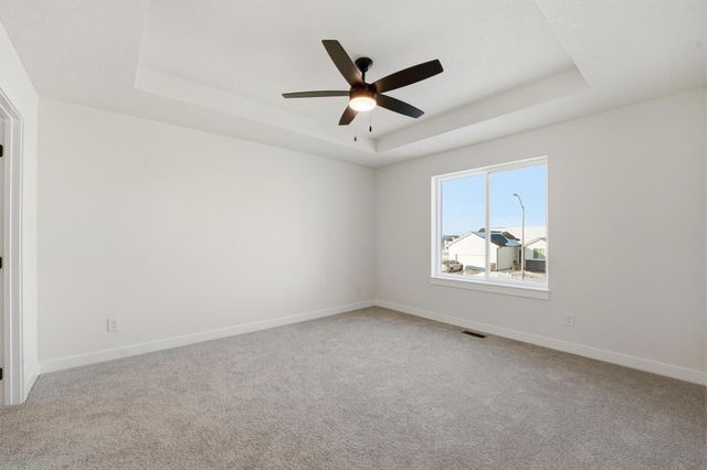 712 Plainside Avenue, Norwalk, IA 50211