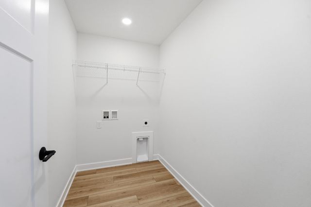 712 Plainside Avenue, Norwalk, IA 50211