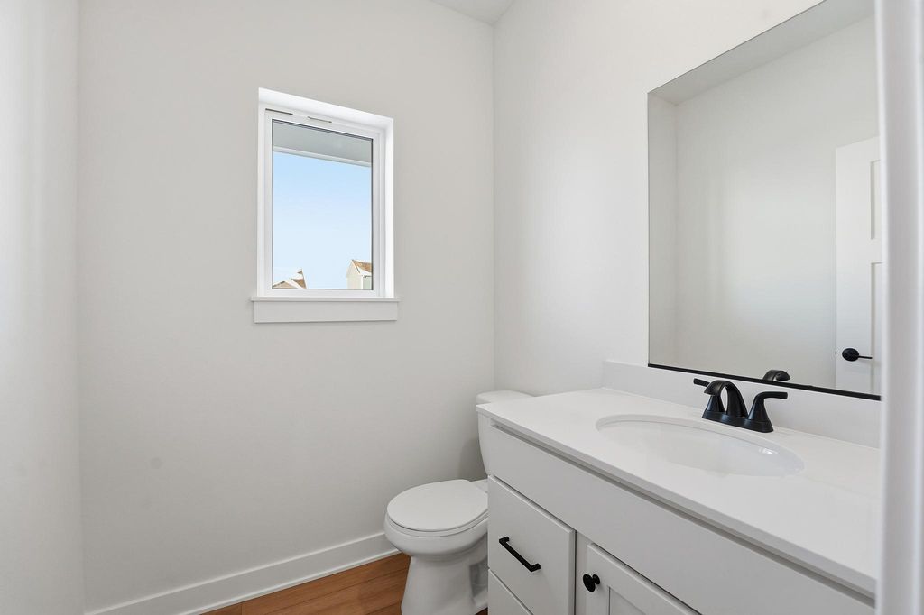 712 Plainside Avenue, Norwalk, IA 50211
