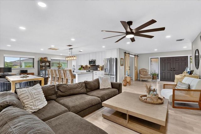 7204 13TH AVENUE W, Bradenton, FL 34209