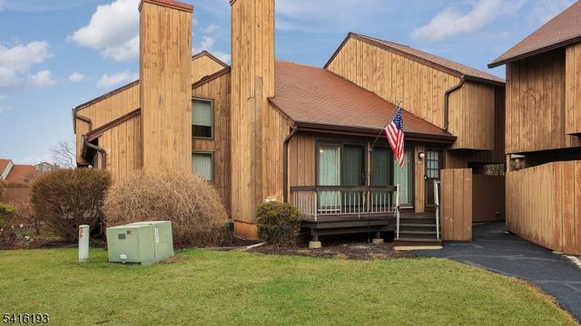 118 Bluebird Dr 4A, Hillsborough Twp., NJ 08844