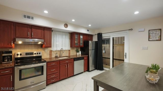 118 Bluebird Dr 4A, Hillsborough Twp., NJ 08844