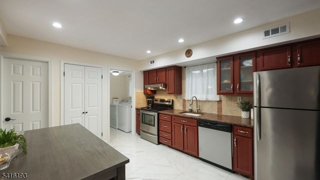 118 Bluebird Dr 4A, Hillsborough Twp., NJ 08844