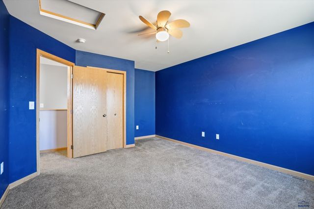 2925 ORCHARD LN, Rapid City, SD 57703