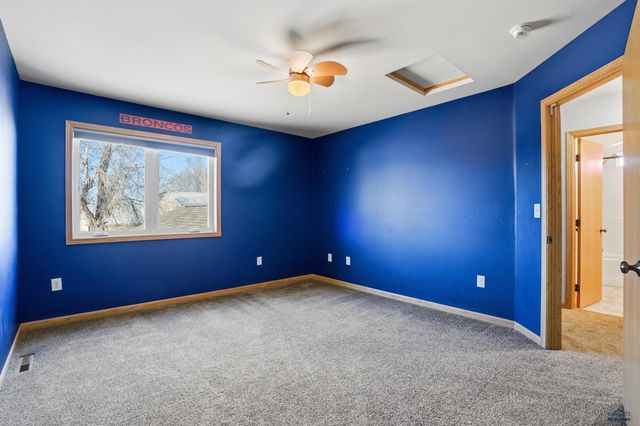 2925 ORCHARD LN, Rapid City, SD 57703