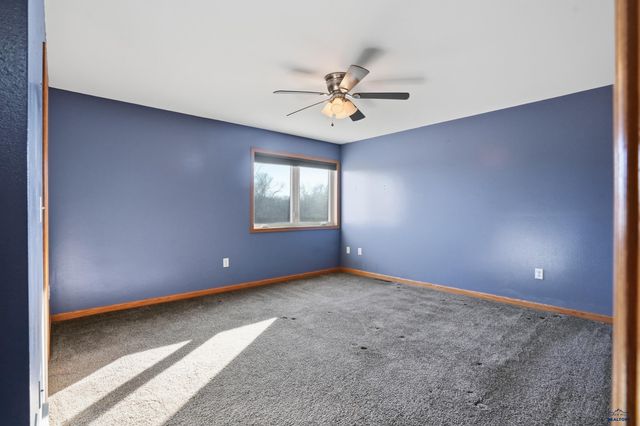 2925 ORCHARD LN, Rapid City, SD 57703