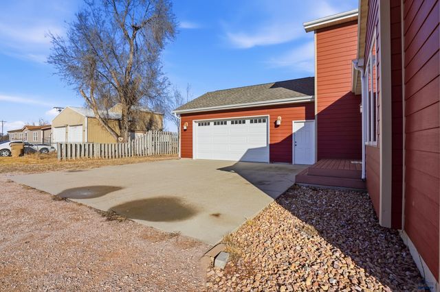 2925 ORCHARD LN, Rapid City, SD 57703