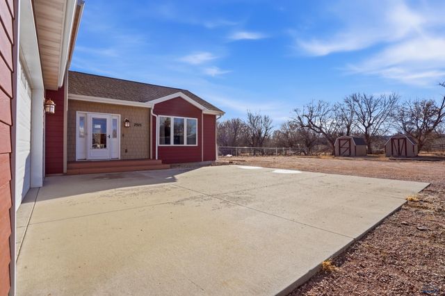 2925 ORCHARD LN, Rapid City, SD 57703