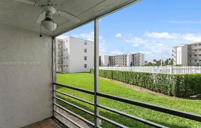 14140 SW 84th St 104-H, Miami, FL 33183