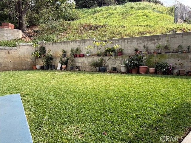 2733 Via Paseo 6, Montebello, CA 90640