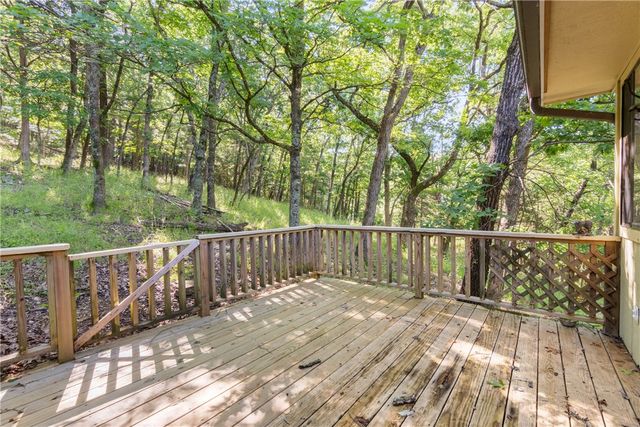 34 Leatherwood Drive, Holiday Island, AR 72631