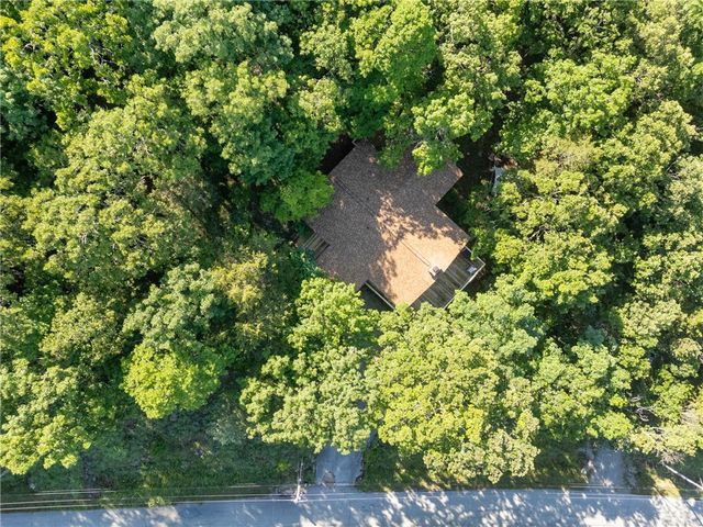 34 Leatherwood Drive, Holiday Island, AR 72631
