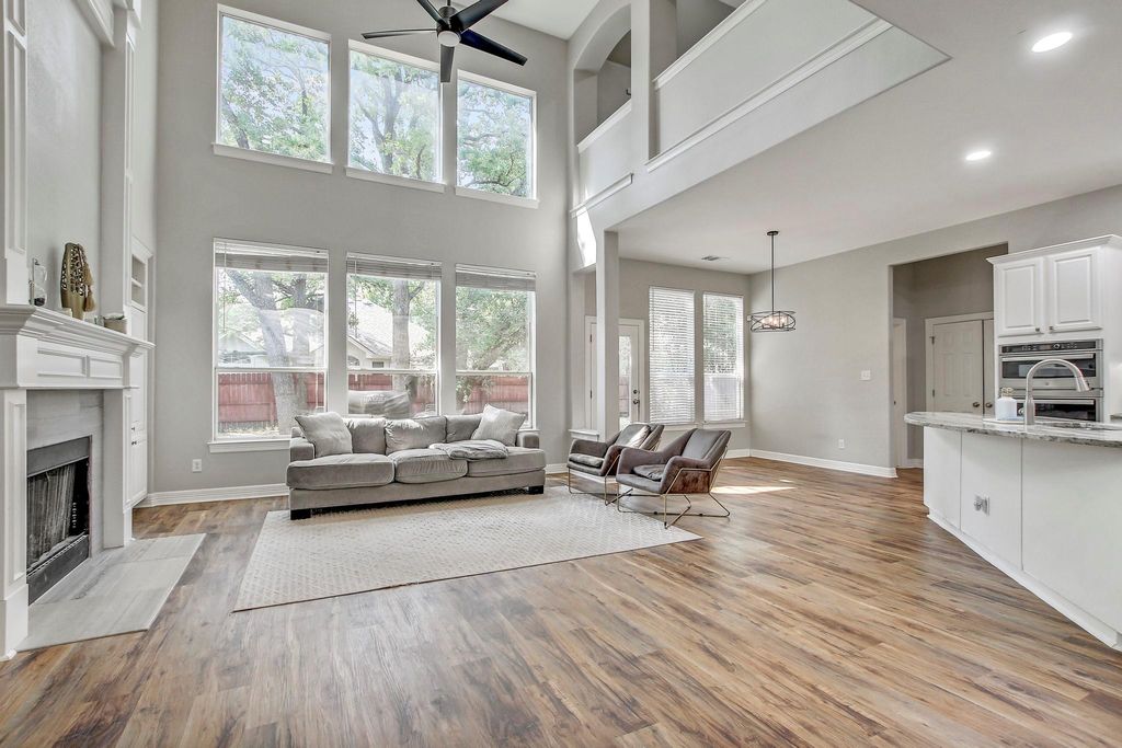 140 Fairwood DR, Georgetown, TX 78628