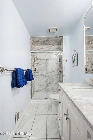 73 Letts Court 164, Matawan, NJ 07747
