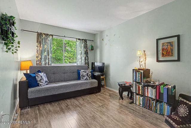 73 Letts Court 164, Matawan, NJ 07747