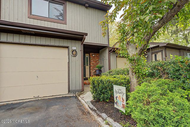 73 Letts Court 164, Matawan, NJ 07747