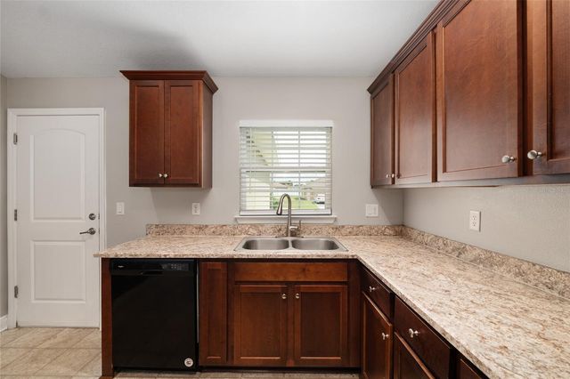 806 CHELSEA AVENUE, Fruitland Park, FL 34731