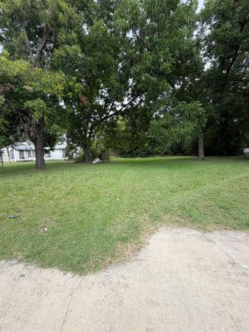 2523 E Ledbetter Drive, Dallas, TX 75216