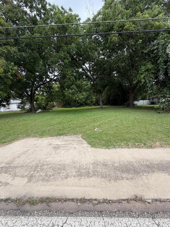2523 E Ledbetter Drive, Dallas, TX 75216